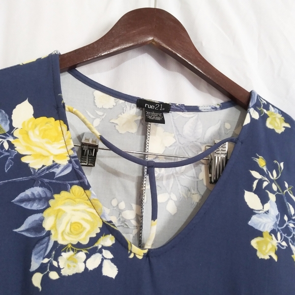 Blue floral dress - Picture 3 of 4